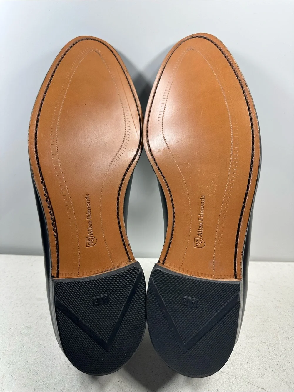 NEW Allen Edmonds GRAYSON Mens Leather Tassel Loafers 14E Black USA